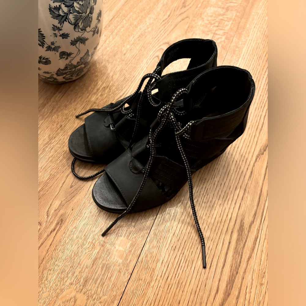 Sorel Joanie Lace Up
